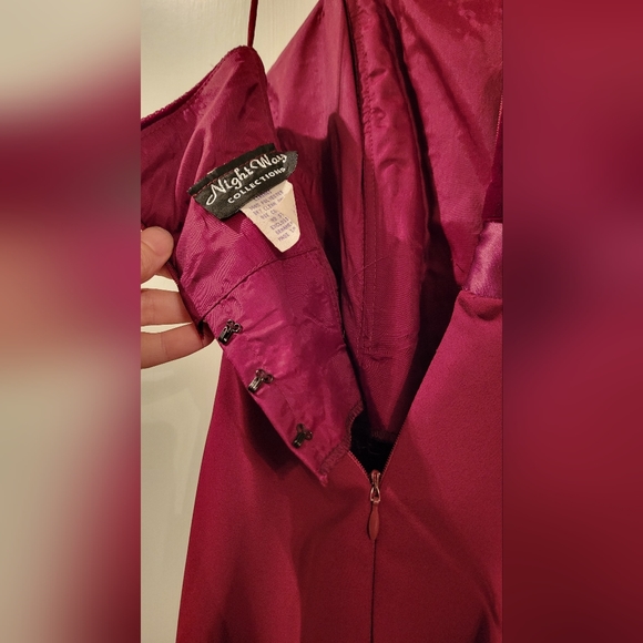 Velvet, Chiffon, & Satin Formal Gown - Picture 5 of 8